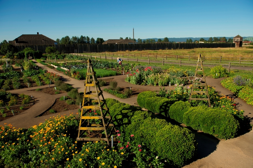Fort Vancouver and its garden in spring