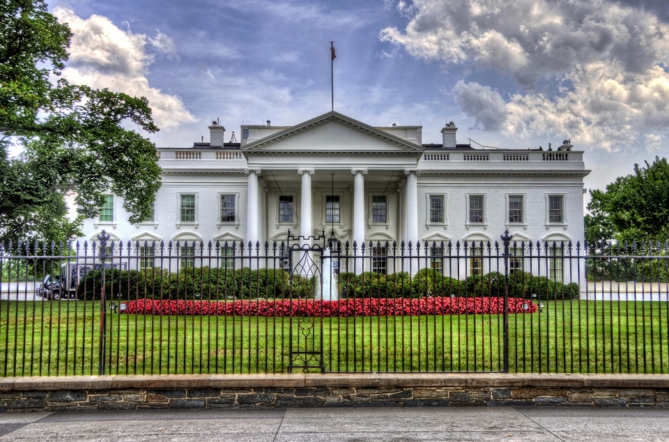 The White House behind a fence.